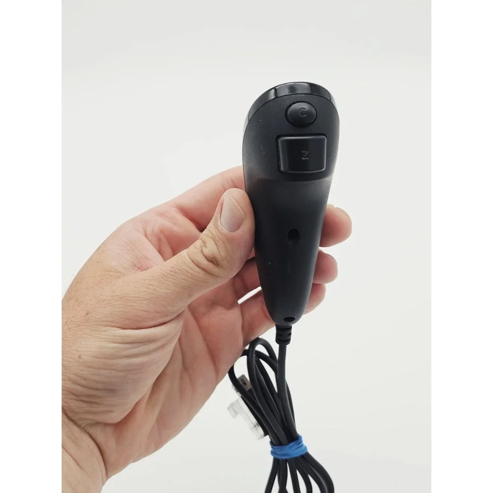 Nintendo Nunchuk (RVLAFK2) Navigation Controllers/Nunchucks